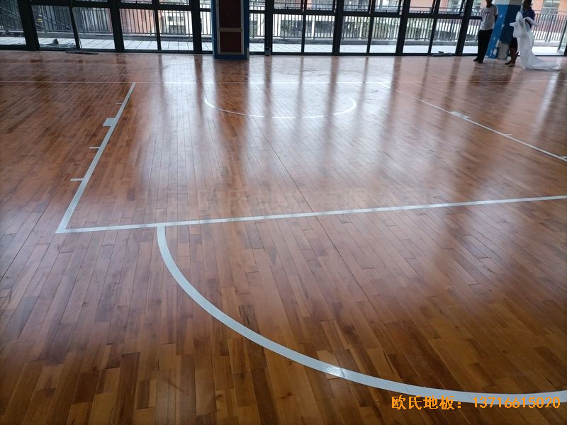 ���K���w����·�W(xu��)У�\(y��n)��ľ�ذ尲�b����